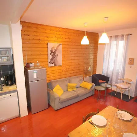 Holiday home Maison Cosy 3 Ch., Proche Marche Et Telecabine A Luchon - Fr-1-313-237 Bagneres-de-Luchon